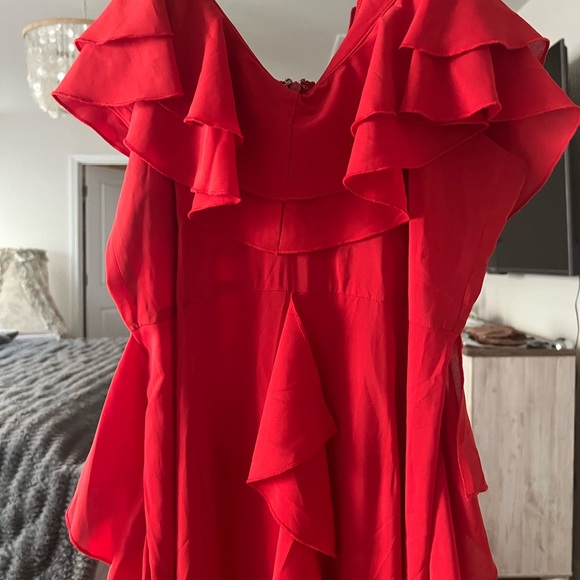 Pretty Little Thing Dress - Picture 5 of 6